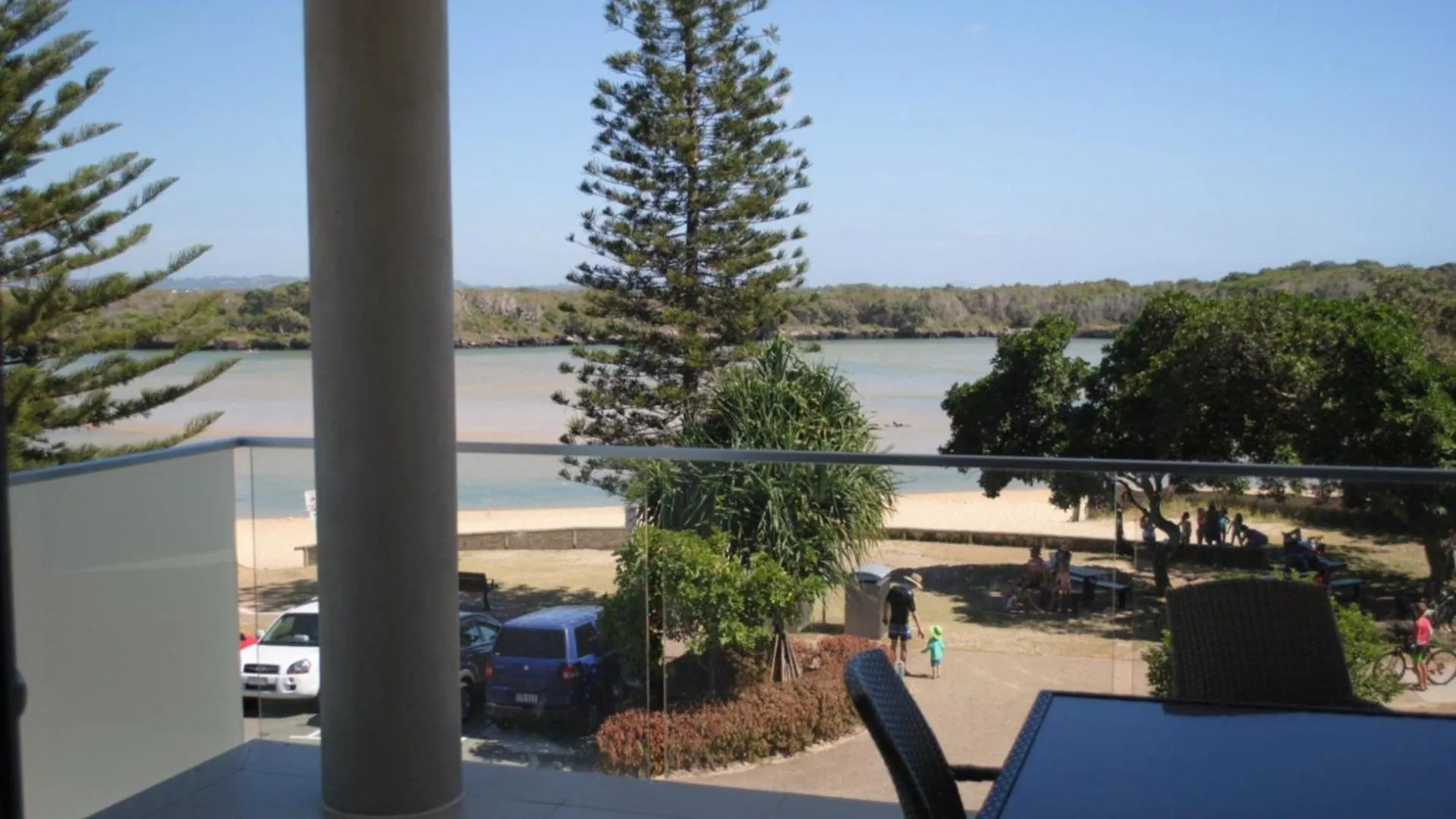 Surfside One Unit 4 Apartment Kawana Waters